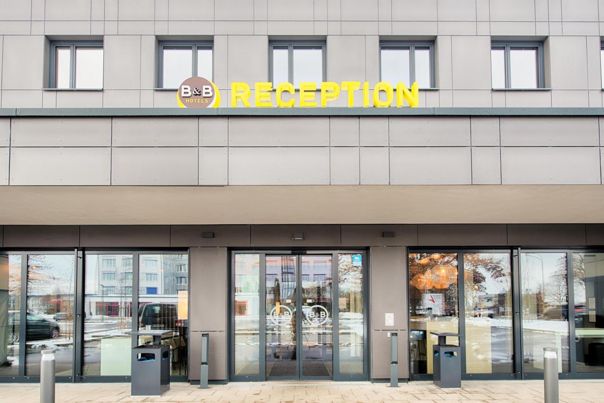 B&B Hotel Augsburg-West Экстерьер фото
